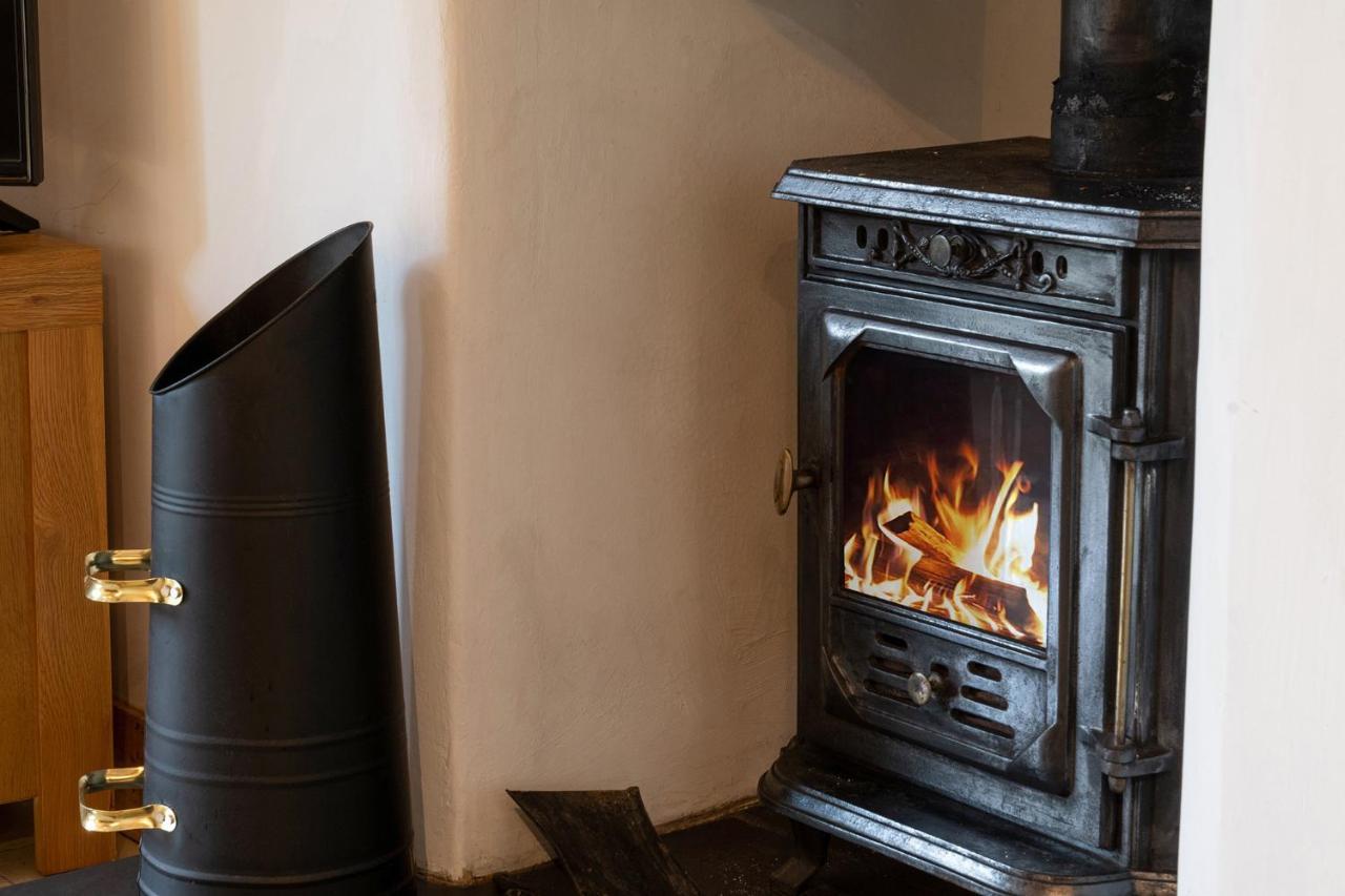 Rhydymwyn Finest Retreats - The Cottage - Luxury 1 Bed Cottage מראה חיצוני תמונה